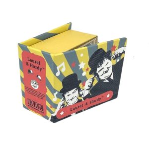 Livro Manivela Musical - BUCHA ESTICA (LAUREL & HARDY)